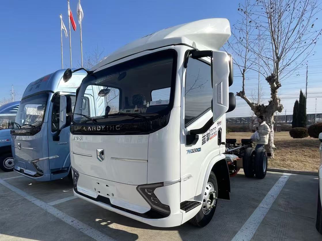 e370e7bd711ff4a5bbd00c383e5ca54