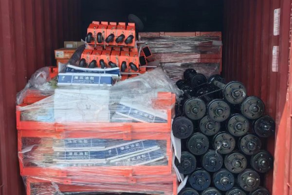 Farm trailer packing