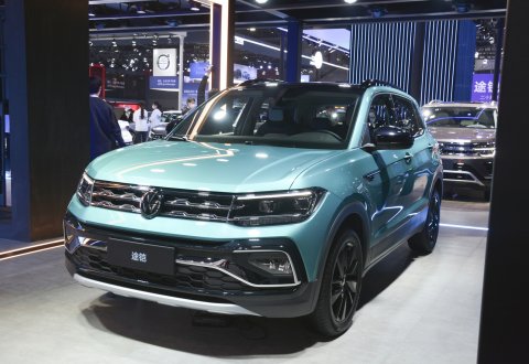 Volkswagen T-Cross 2023 300TSI DSG Deluxe edition