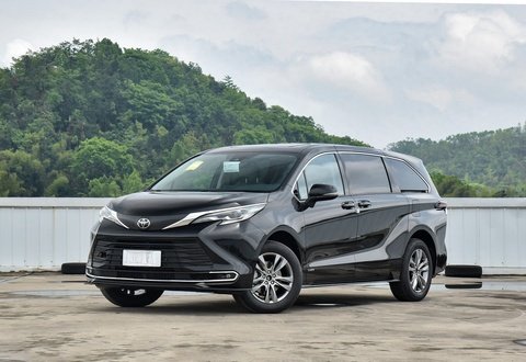 TOYOTA SIENNA 2024 2.5L Hybrid MPV Car Comfort version