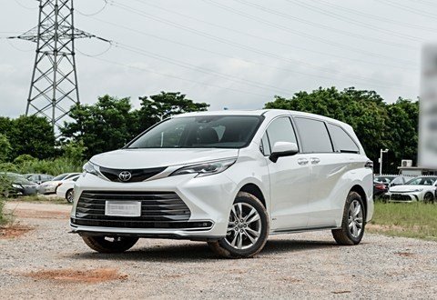 TOYOTA SIENNA 2.5L Hybrid Luxury MPV