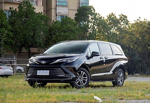 TOYOTA SIENNA Four-wheel Drive 2024 2.5L Hybrid Luxury Car