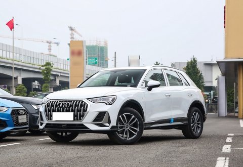 Audi Q3 2024 35 TFSI aggressive and elegant model