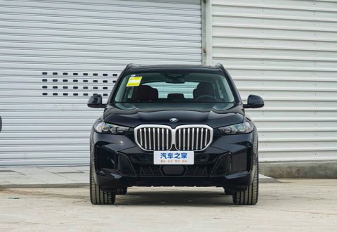 BMW i3 | Pure Electric Luxury Sedan