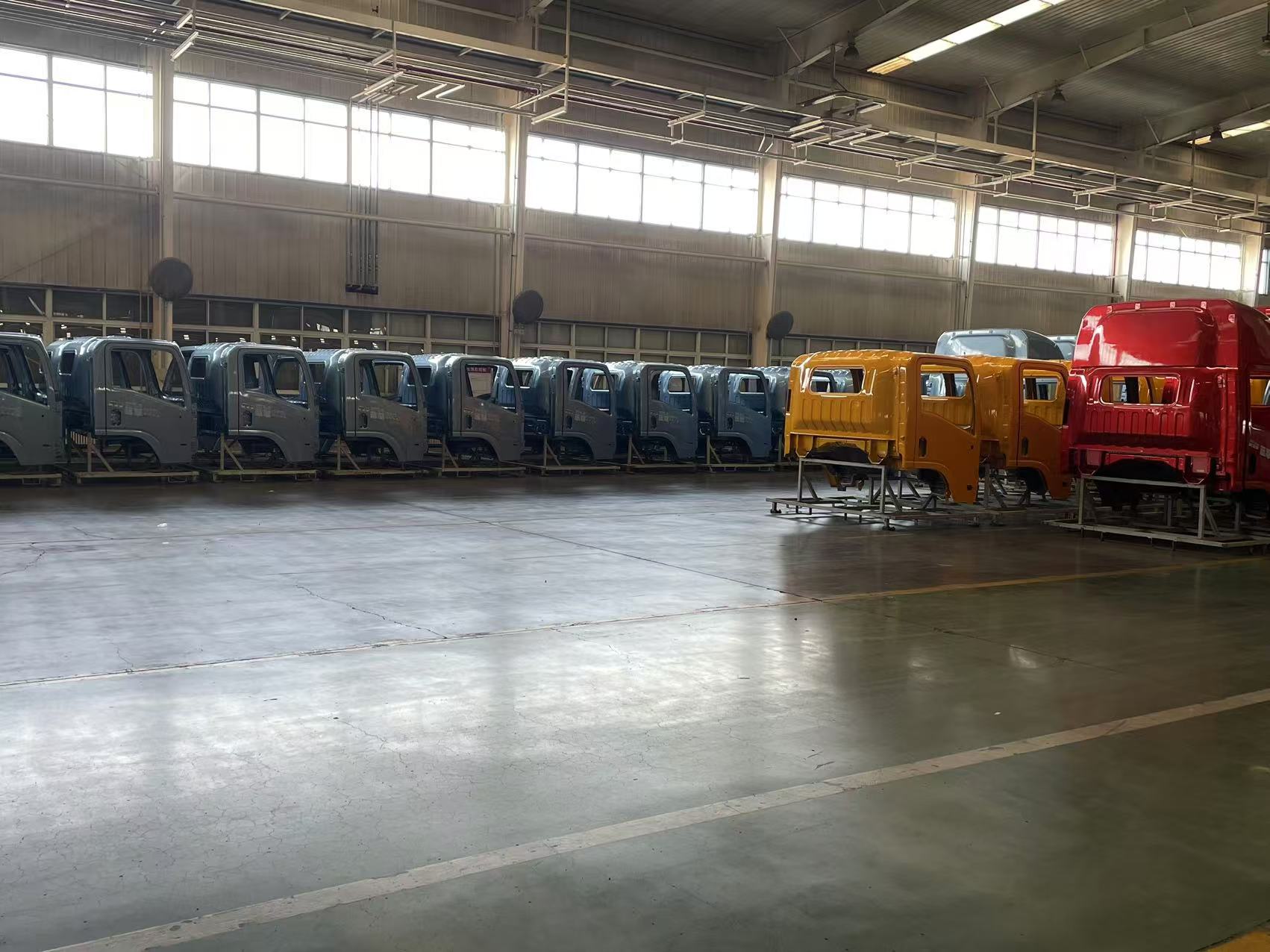 81b0d225570041fef63fc2d2201641b