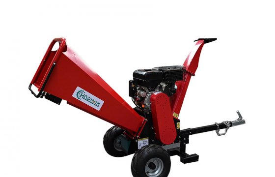 What are the advantages of Qingdao KNDMAX Machinery Co., Ltd.'s wood chipper?