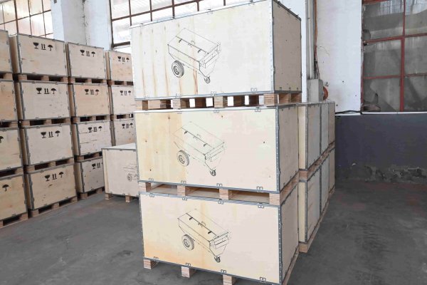 Feed cart full container shipment completed